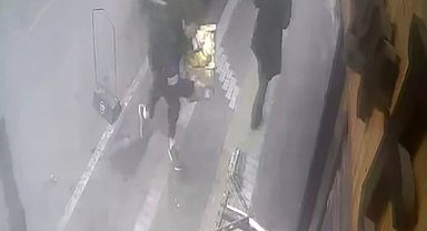 Hayrabolu'da beton dubaya takılan vatandaşın zor anları kamerada