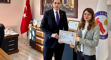 Hisarcık Kaymakamı Atam, proje öğretmenlerini başarılarından dolayı ödüllendirdi