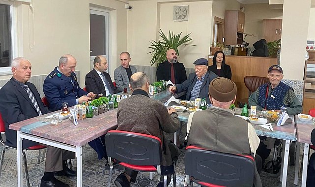 Huzurevi sakinleri bayramda unutulmadı