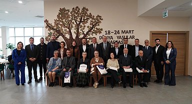 İBB Huzurevi'nde duygusal bayramlaşma