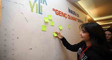 İnegöl'de söz gençlerin: 100'ü aşkın öğrenci geleceğin şehrini konuştu