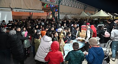 İnönü'de Kadir Gecesi'nde binlerce kişi iftar sofrasında buluştu