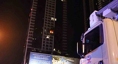 İran, Bahreyn'de otel ve 2 konutu hedef aldı