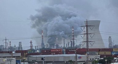 İran, İsrail'deki Hayfa Petrol Rafinerisi'ni hedef aldı