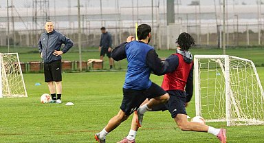 İran Milli Takımı kamp için Antalya'ya geldi