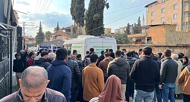 İran'da hayatını kaybeden tır şoförünün cenazesi baba ocağına getirildi