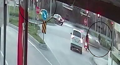 Işık ihlali yapan motosiklet otomobille çarpıştı: 2 yaralı