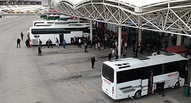 Isparta Otogarı'nda biletler kısa sürede tükendi