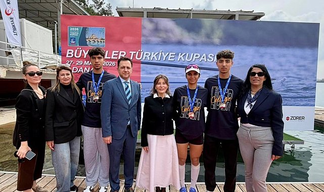 İstanbul Lider Koleji, Büyükler Türkiye Kupası Kürek Yarışları'ndan 3 madalya ile döndü