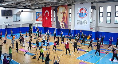 İstanbul Maltepe'de Köymen, spor yapan kadınlarla buluştu