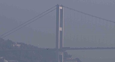 İstanbul'da sis etkisini göstermeye devam ediyor