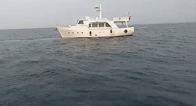 İtalya rotasındaki özel teknede düzensiz göçmen operasyonu