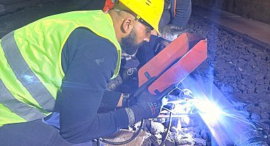 İzmir Bornova'da ray değişimi tamam