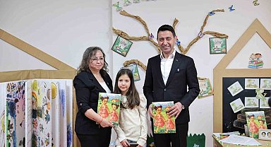 İzmir depreminin sembol ismi Ayda ve evlatlarını kaybeden anne, çocuklara depremi anlattı