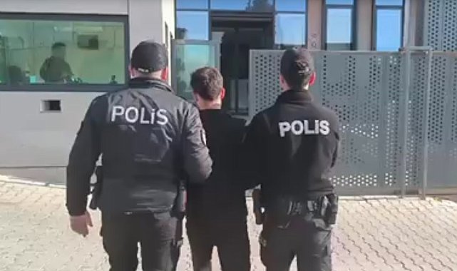 İzmir'de 47 yıl ve 33 yıl hapis cezasıyla aranan iki firari yakalandı