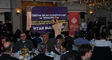 İzmir'de TÜBİTAK ve TEKNOFEST'in başarılı öğrenci ve öğretmenleri ağırlandı