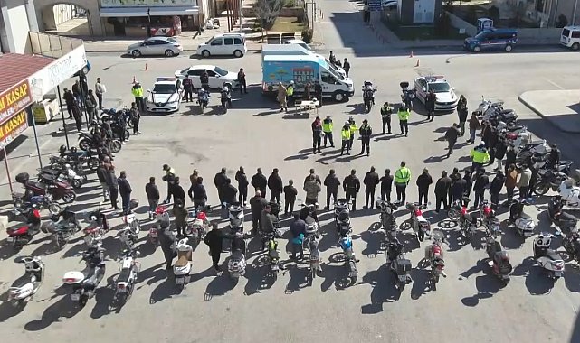 Jandarmadan motosiklet sürücülerine güvenli sürüş eğitimi