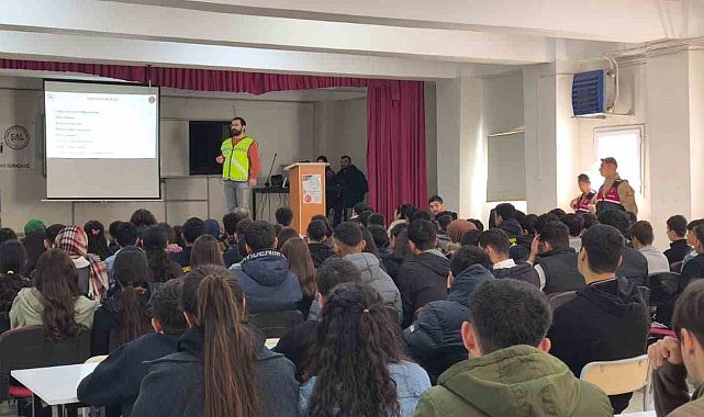 Jandarmadan öğrencilere siber güvenlik eğitimi