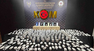 Kahramanmaraş'ta kaçak telefon ve makaron ele geçirildi