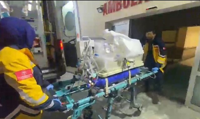 Kalp anomalisi tespit edilen bebek uçak ambulansla Konya'ya sevk edildi