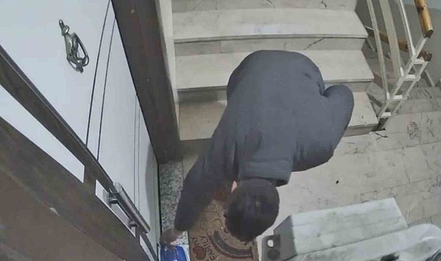 Kapı kapı para topladı, gözü kargoda kaldı: Güvenlik kamerası hırsızlığa engel oldu
