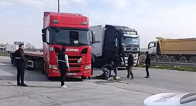 Kapıkule'de fenalaşan tır şoförü hayatını kaybetti