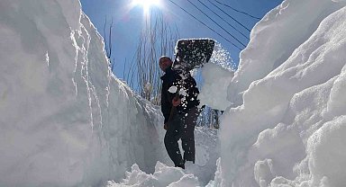Kar tünelinden evlere ulaşım