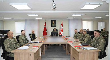 Kara Kuvvetleri Komutanı Orgeneral Tokel, Van'daki sınır karakollarında incelemelerde bulundu