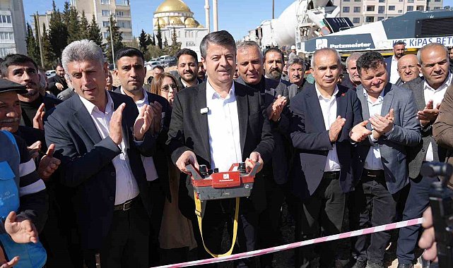 Karapınar Mahallesi'nde Atatürk Parkı'nın temeli atıldı