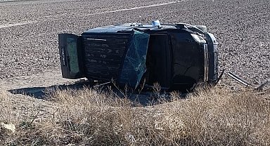 Karapınar'da kamyonet devrildi: 4 yaralı