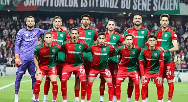 Karşıyaka, derbi galibiyetiyle çıkışını sürdürdü