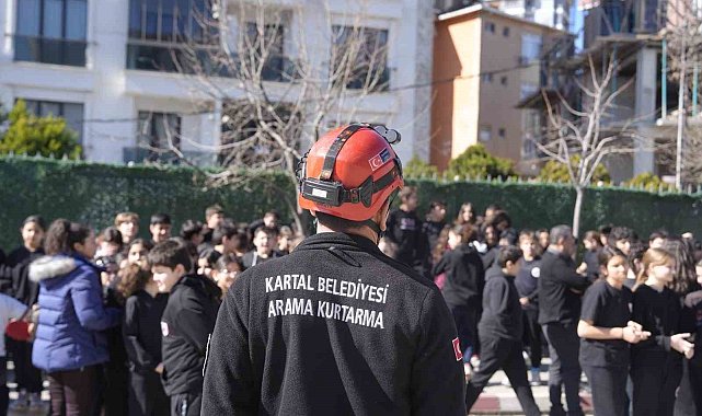 Kartal Belediyesi'nden okullarda afet bilinci eğitimi
