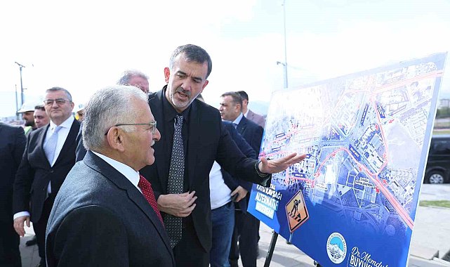 Kartal Kavşağı trafiğe kapanıyor