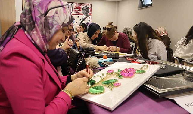 Kartal'da 8 Mart dayanışması: Emekçi kadınlar atölyelerde buluştu
