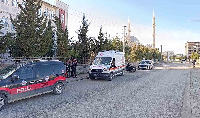 Kavga sırasında bacağına demir çubuk batan genç yaralandı