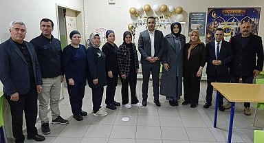 Kaymakam Dalak öğrencilerle aynı sofrada iftar açtı