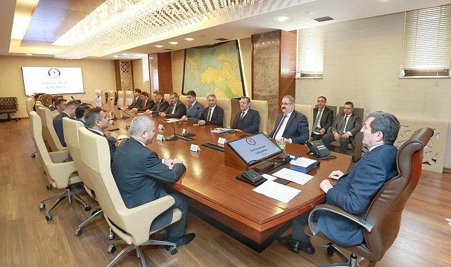 Kaymakamlar toplantısı: Bayram güvenliği, göç, tarım ve şehir düzeni görüşüldü