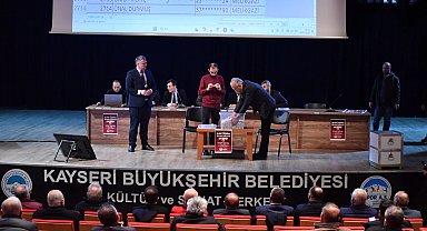 Kayseri'de "Arılar Çoğalsın, Bereket Katlansın"da kura heyecanı