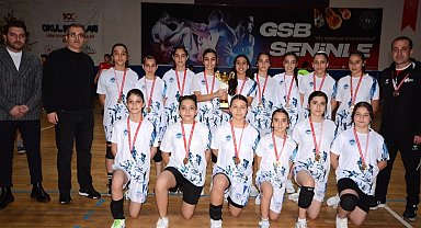 Kayserili hentbolcular şampiyonluğa ulaştı