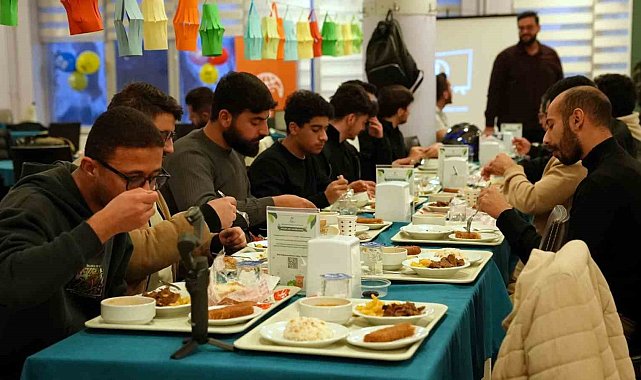 KBÜ'de uluslararası öğrenci iftarı düzenlendi