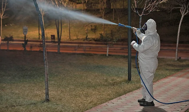 Keçiören'de sinekle mücadele ve bitki koruma çalışmaları sürüyor