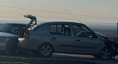 Kilis'te iki otomobil çarpıştı: 1 ölü