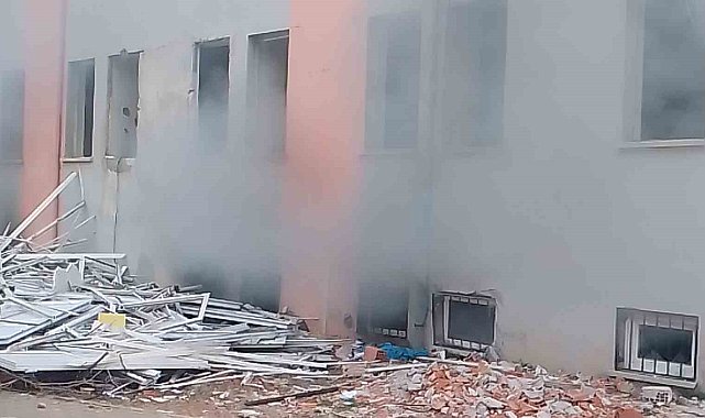 Kırıkkale'de eski kamu binasında yangın