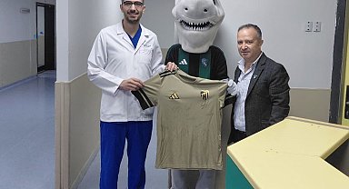 Kocaelispor'dan doktorlara Tıp Bayramı sürprizi