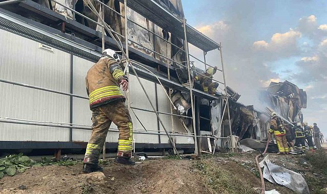 Konteyner yatakhane alevlere teslim oldu
