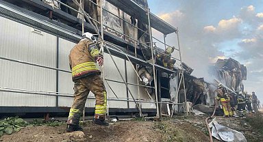 Konteyner yatakhane alevlere teslim oldu