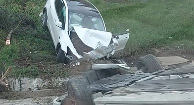 Kontrolden çıkan elektrikli araç otoparkı savaş alanına çevirdi