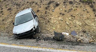 Kontrolden çıkan hafif ticari araç şarampole savruldu: 1 yaralı