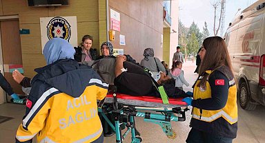 Kontrolü kaybeden kamyonet yoldan çıktı