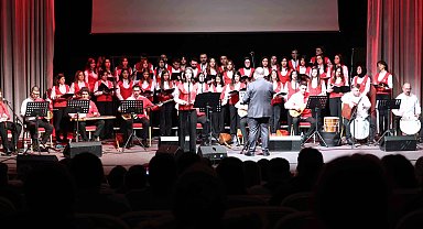 Konya Karatay'da Çanakkale ruhunu yaşatan 'Memed' konseri